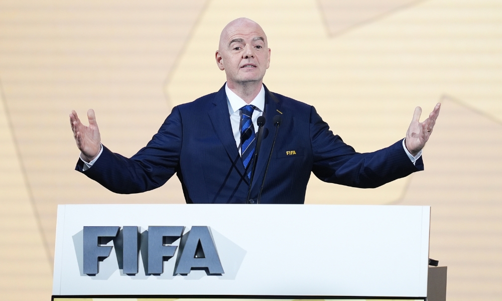 他不仅进攻 他不仅进攻